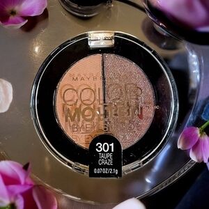 Eyeshadow MAYBELLINE Eye Studio Duo Color Eye Shadow Color TAUPE GRAZE